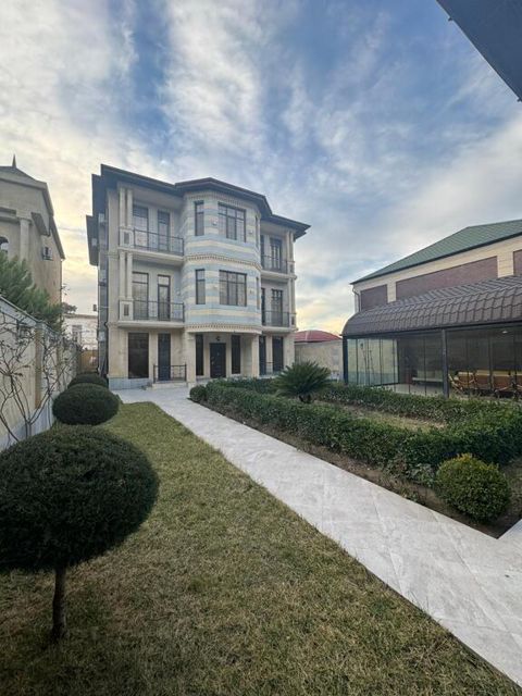 Satılır 7 otaqlı həyət evi/bağ evi 434 m² — Bakı
