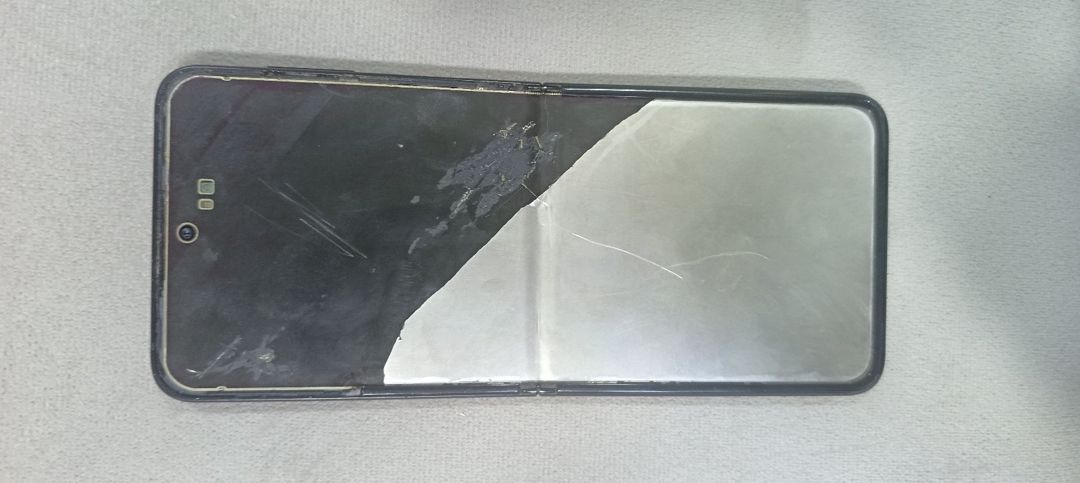 Samsung Galaxy Z Flip 3 5G Phantom Black 256GB/8GB — Smartfonlar, Bakı (2)