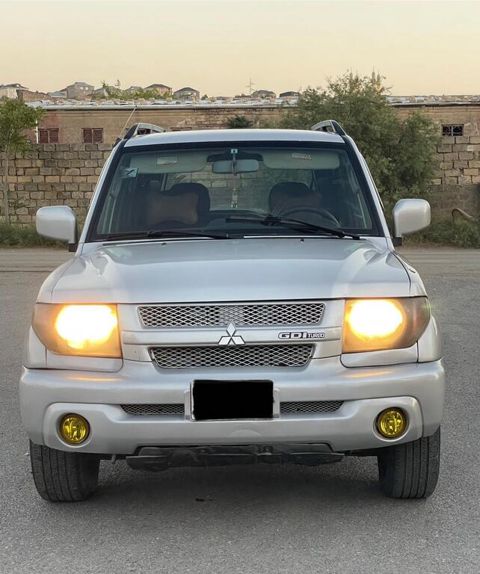 Mitsubishi Pajero io, 2.0 L, 2000 il, 204 500 km — Bakı