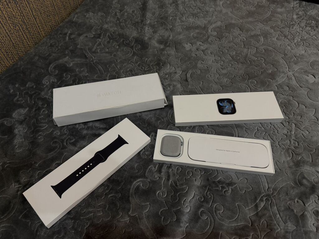 Apple Watch Series 11,46 mm – boz/alüminium korpus, qara silikon idman — Ağıllı saatlar, Gəncə (2)