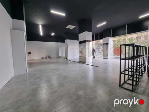 Satılır obyekt 220 m²
