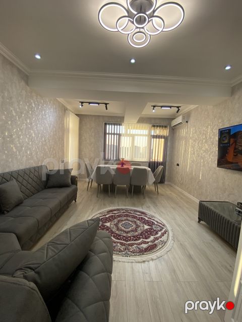 Satılır 2 otaqlı yeni tikili 82 m²
