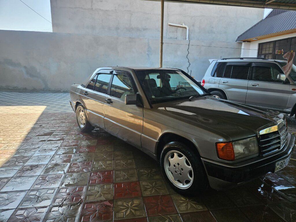 Mercedes 190, 1.8 L, 1992 il, 399 999 km — Avtomobillər, Sumqayıt (10)