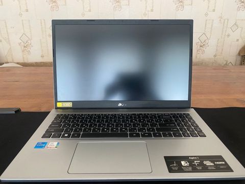 Noutbuk Asper 3 — Bakı