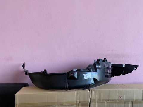"Hyundai Accent 2008" ön qanad altlığı — Bakı
