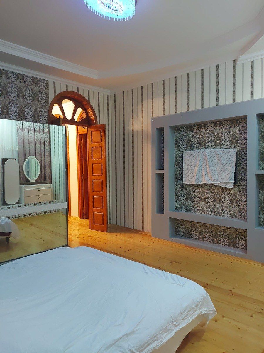 Satılır 5 otaqlı həyət evi/bağ evi 240 m² — Ev, villa, Bakı (10)