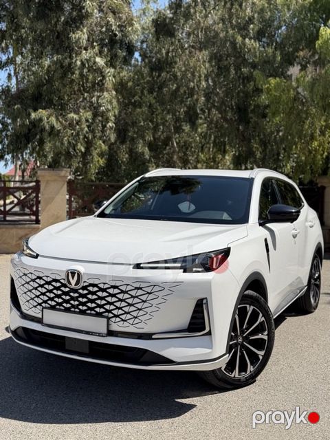 Changan CS 55 Plus, 1.5 L, 18.4 kWh, 2025 il, 37 000 km