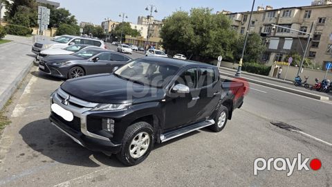 Mitsubishi L200, 2.4 L, 2021 il, 180 000 km