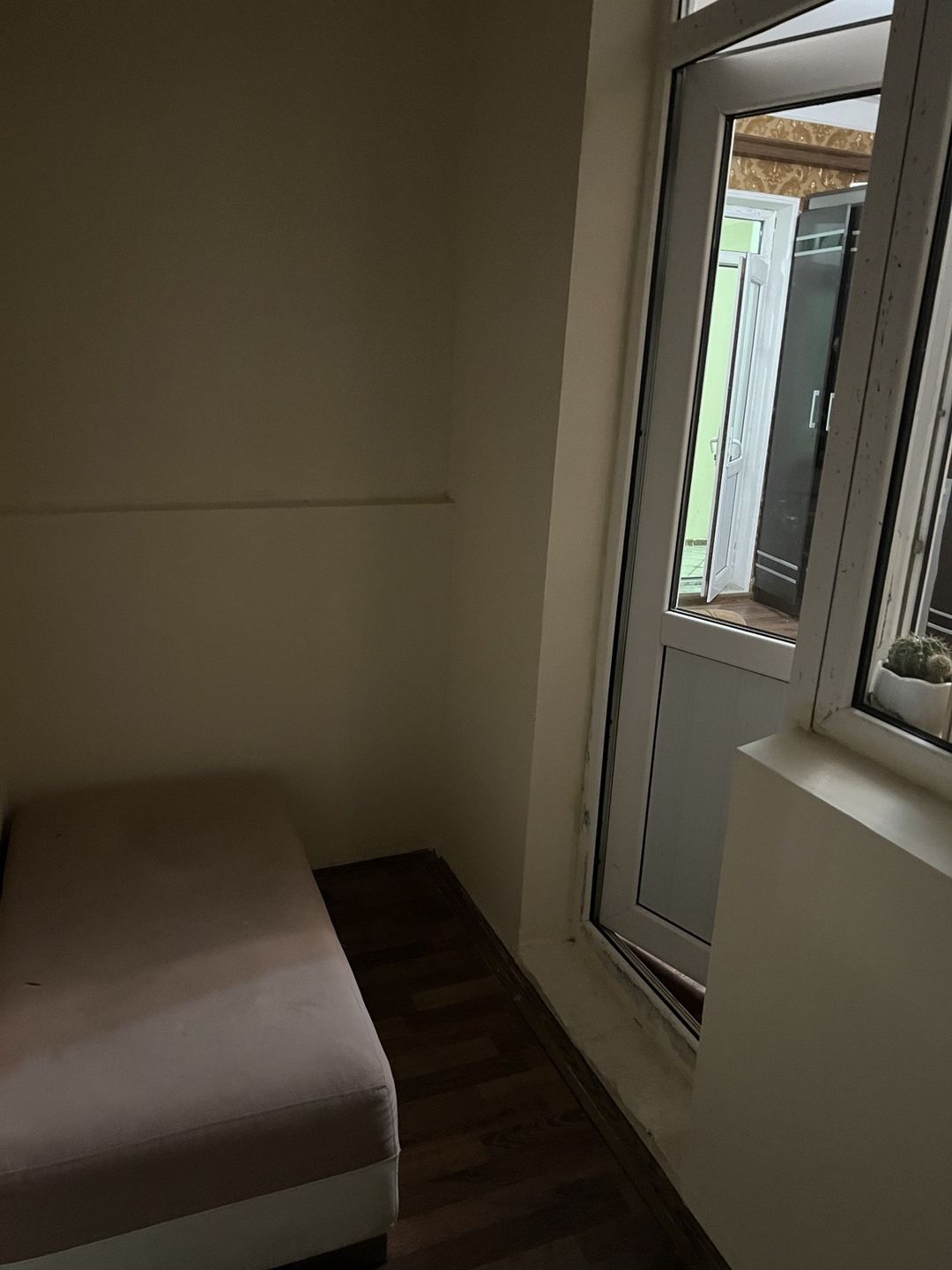 İcarəyə verilir 2 otaqlı köhnə tikili 130 m² — Mənzil, Bakı (9)