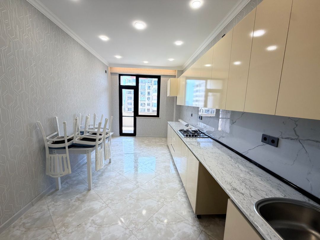 İcarəyə verilir 4 otaqlı yeni tikili 165 m² — Mənzil, Bakı (8)