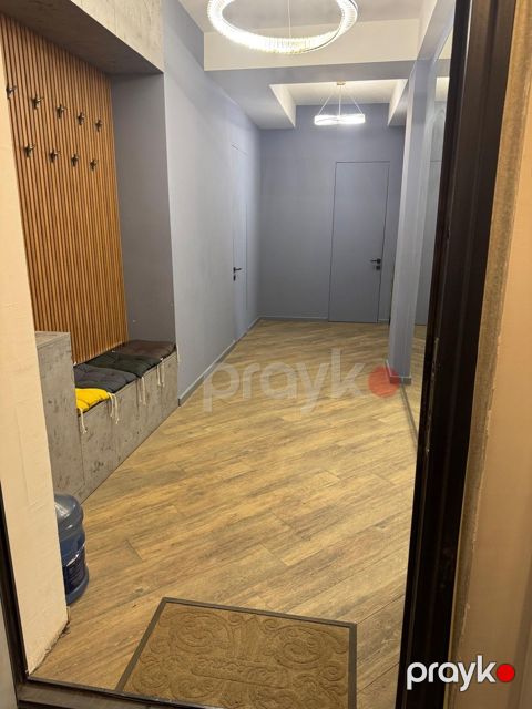 İcarəyə verilir 4 otaqlı yeni tikili 235 m²