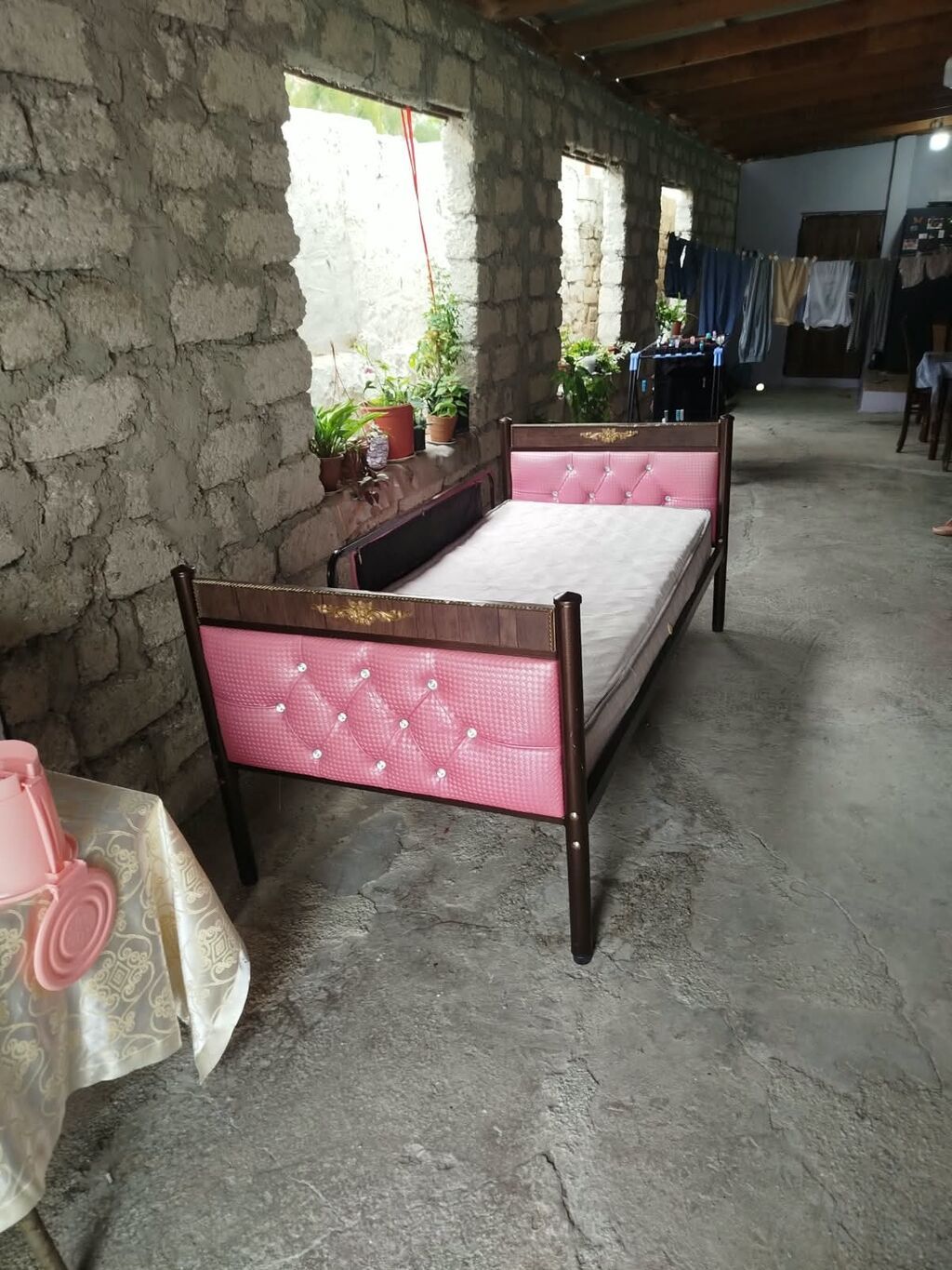 İkimərtəbəli dəmir çarpayı satılır. Model həm bunk bed kimi, həm də — Yataqlar, Bakı (2)