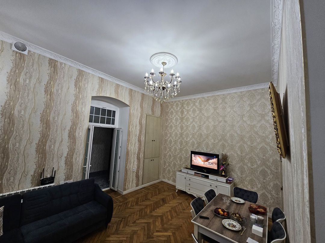 Satılır 4 otaqlı köhnə tikili 140 m² — Mənzil, Bakı (5)