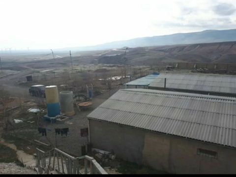 Satılır: Heyvandarlıq kompleksi/ferma sahəsi - Geniş, hasarlanmış — Bakı