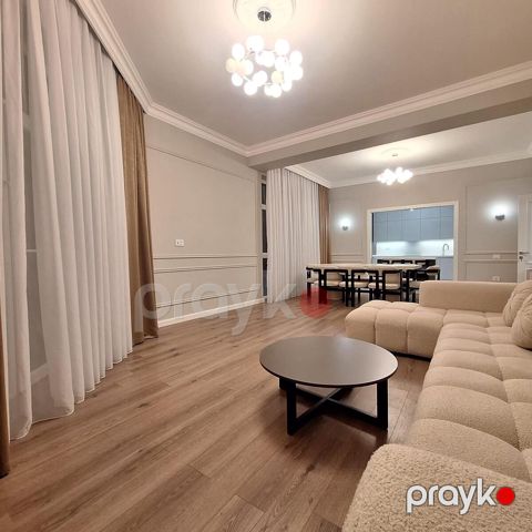 İcarəyə verilir 3 otaqlı yeni tikili 144 m²