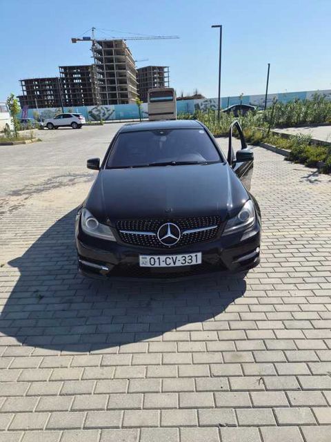Mercedes C 300 4MATIC, 3.5 L, 2012 il, 300 000 km — Bakı