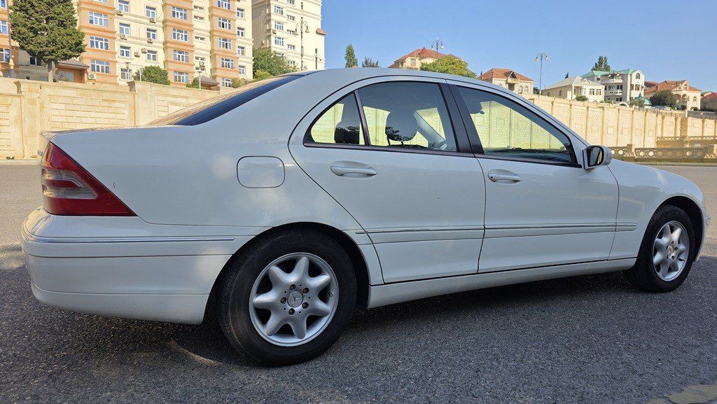 Mercedes C 200, 2.0 L, 2003 il, 186 900 km — Avtomobillər, Bakı (4)