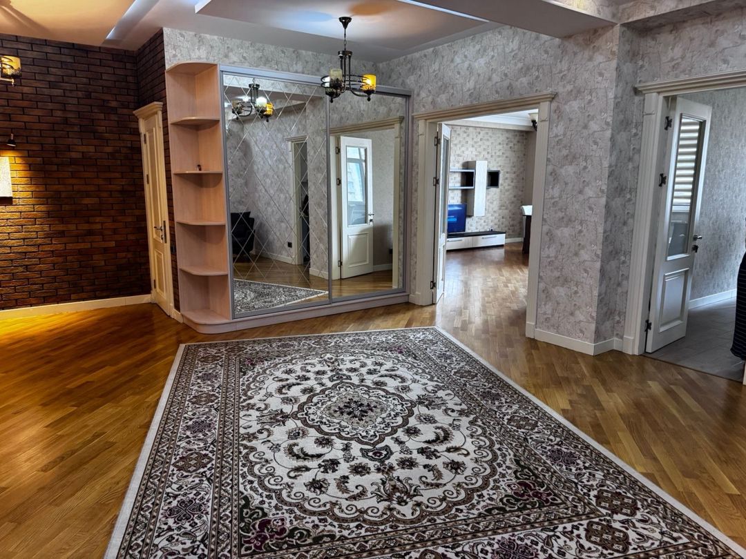 Satılır 3 otaqlı yeni tikili 170 m² — Mənzil, Bakı (7)
