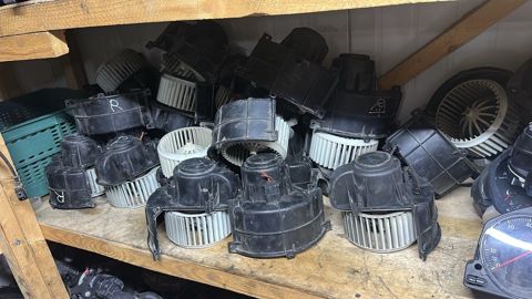 "Porsche / Volkswagen 7P0820021B" qızdırıcı pərin mühərriki — Bakı