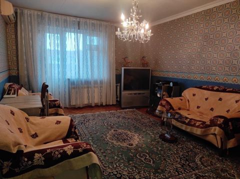 İcarəyə verilir 4 otaqlı köhnə tikili 86 m² — Bakı