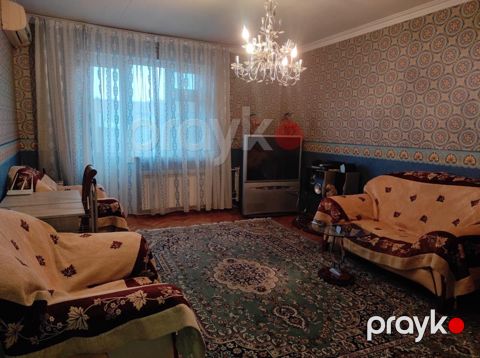 İcarəyə verilir 4 otaqlı köhnə tikili 86 m²