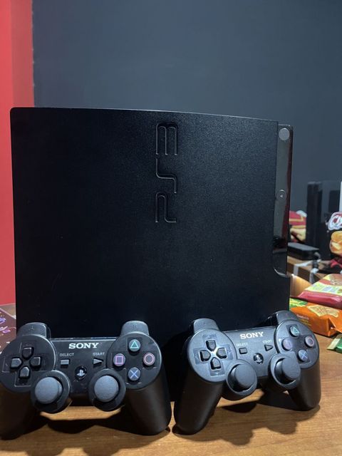 Ps 3 Slim Model Yaddas 320 GB ustunde 2 pult verlır yaddasında 10 oyun — Xırdalan