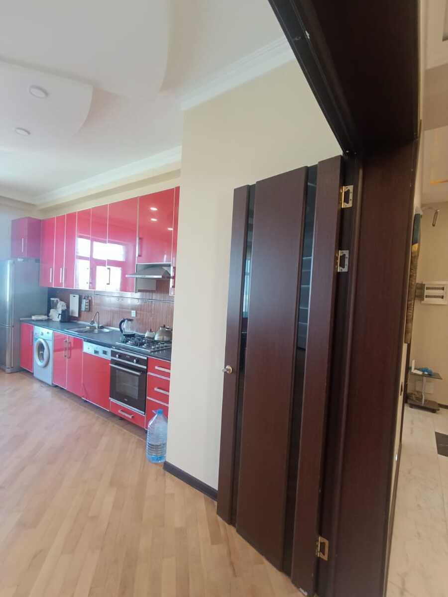 İcarəyə verilir 3 otaqlı yeni tikili 160 m² — Mənzil, Bakı (10)