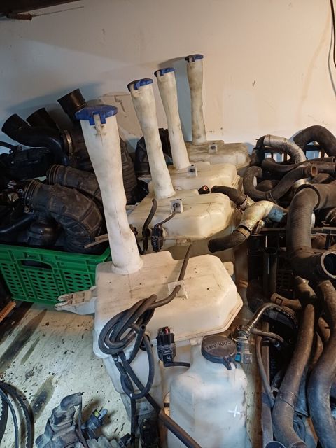 Kia Ceed 2006-2012 antifriz çəni — Bakı