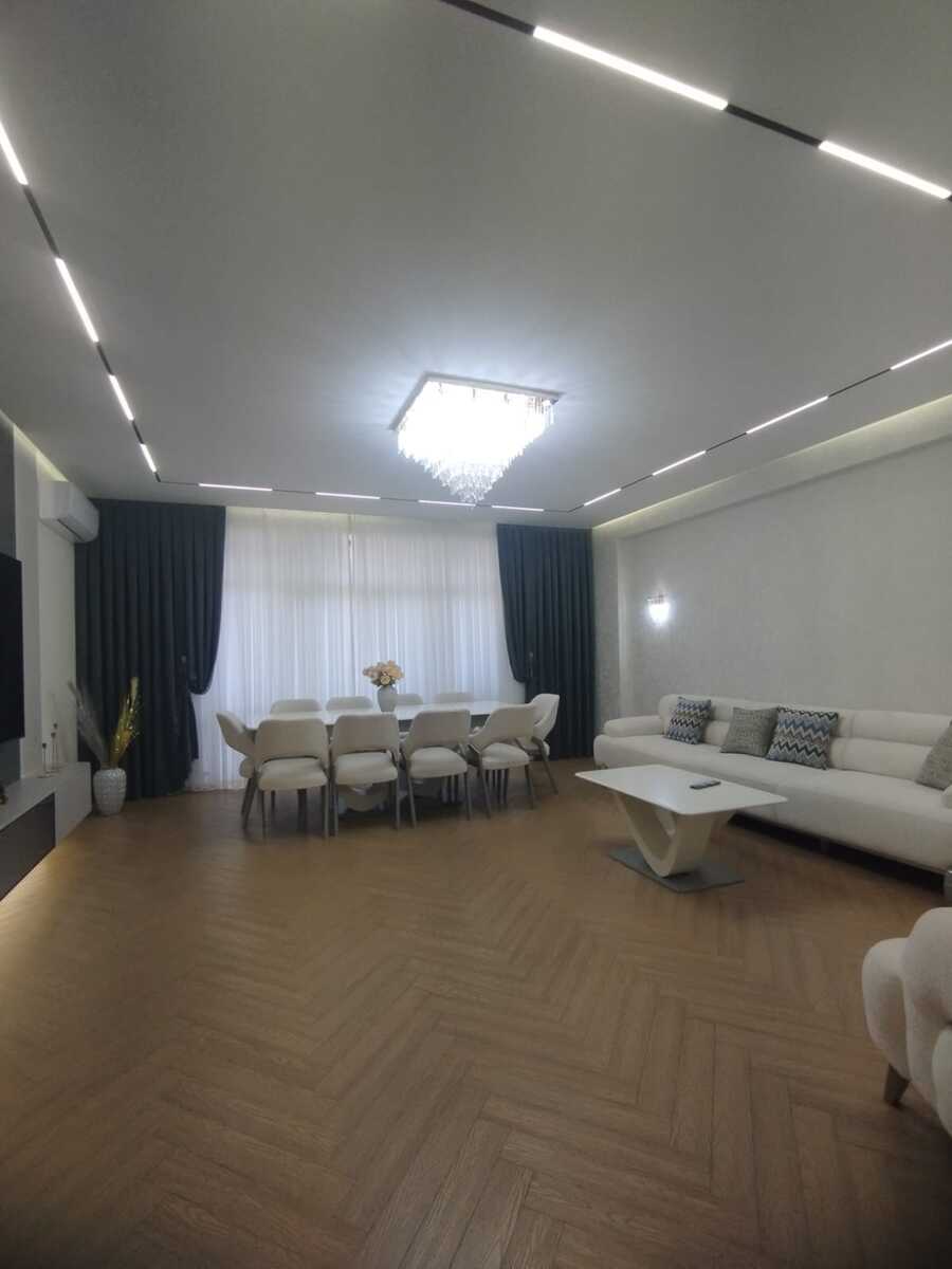 Satılır 4 otaqlı yeni tikili 186 m² — Mənzil, Bakı (2)