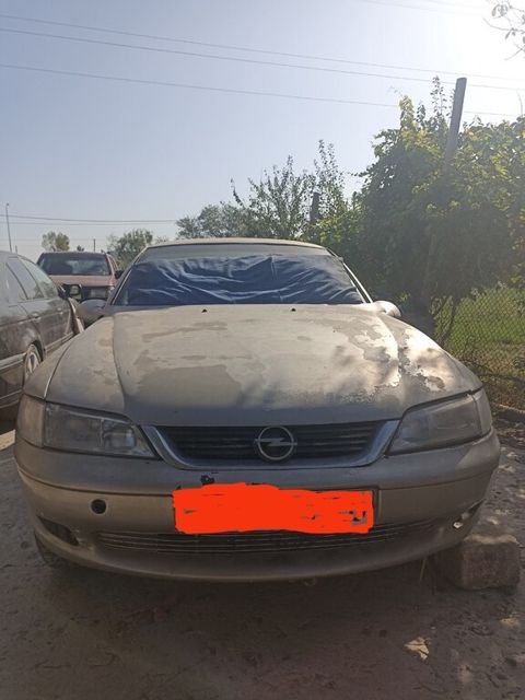Opel Vectra, 2.0 L, 1996 il, 215 000 km — Salyan