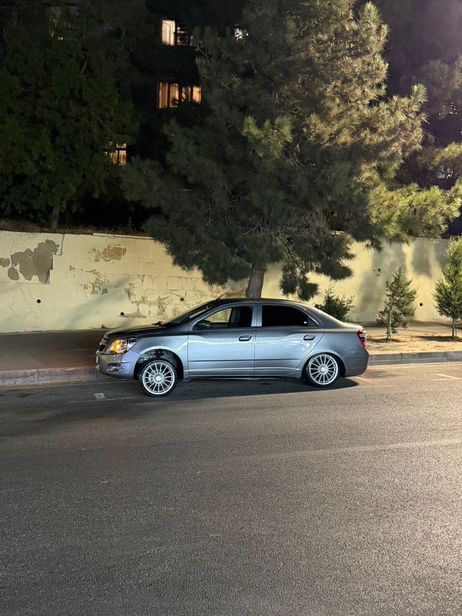Chevrolet Cobalt icarəsi — Avtomobil icarəsi, Bakı (2)