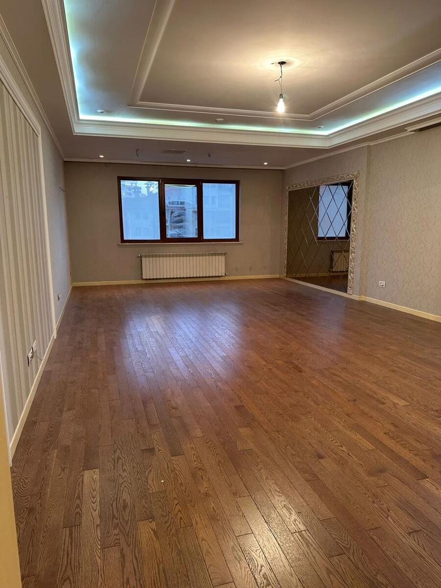 Satılır 4 otaqlı yeni tikili 278 m² — Mənzil, Bakı (2)