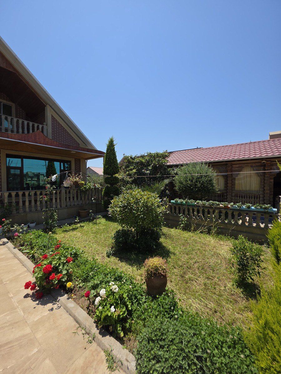Satılır 4 otaqlı həyət evi/bağ evi 200 m² — Ev, villa, Bakı (8)