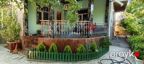 Satılır 6 otaqlı həyət evi/bağ evi 300 m²