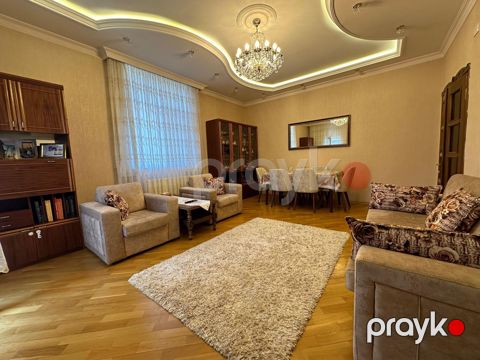 Satılır 3 otaqlı yeni tikili 140 m² — Bakı