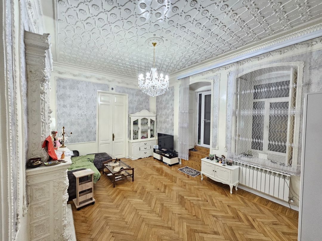 Satılır 4 otaqlı köhnə tikili 140 m² — Mənzil, Bakı (10)