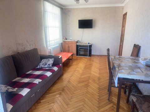 İcarə: 2 otaqlı Köhnə tikili, 55 m², Nizami rayonu — Bakı