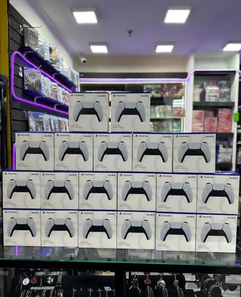 PS5 DualSense