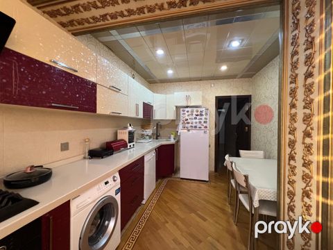Satılır 4 otaqlı köhnə tikili 105 m²