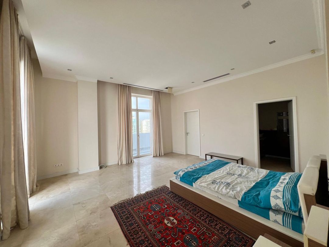 Satılır 5 otaqlı yeni tikili 750 m² — Mənzil, Bakı (6)