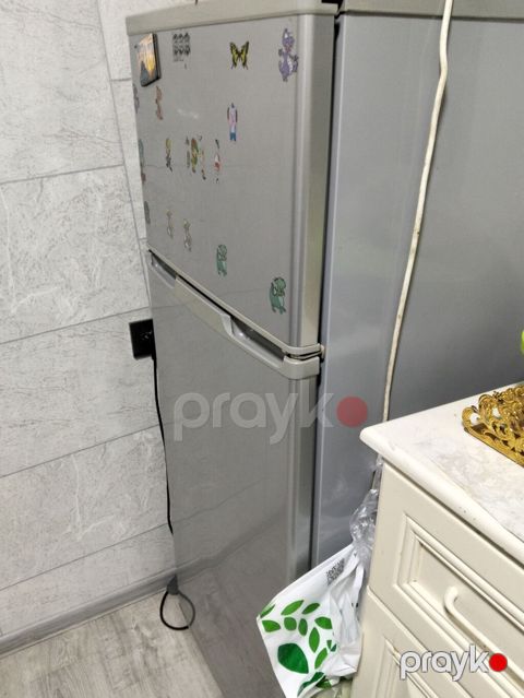 İşlənmiş 2 qapılı Hisense Soyuducu Satılır, rəng - Gümüşü