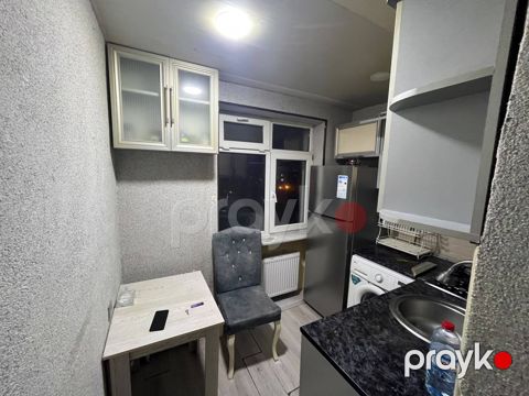 İcarəyə verilir 3 otaqlı köhnə tikili 150 m²