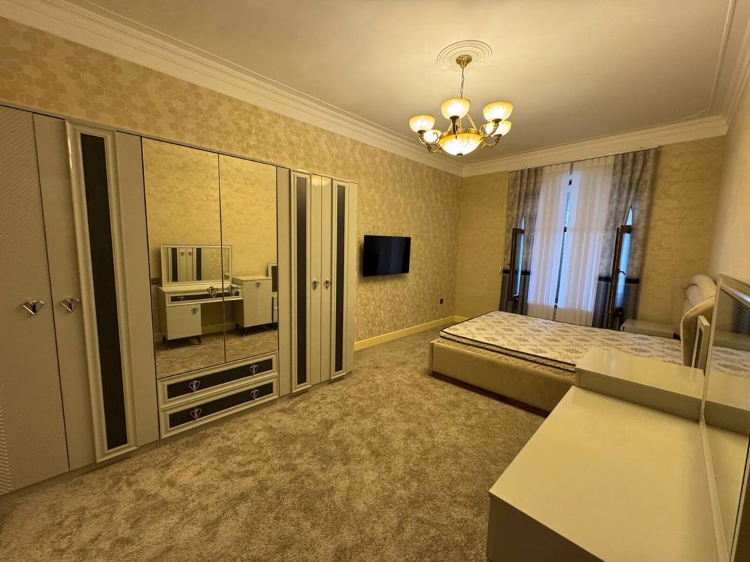 Satılır 6 otaqlı həyət evi/bağ evi 600 m² — Ev, villa, Bakı (12)