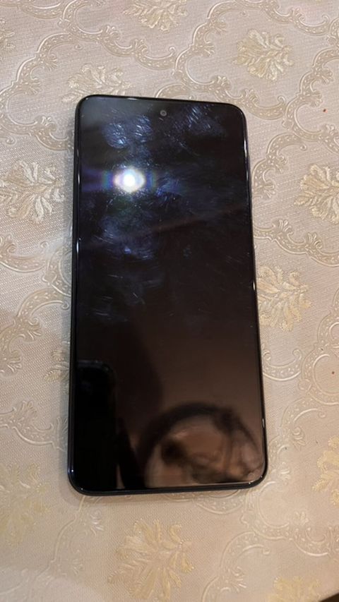 Redmi smartfon - Model: Redmi Note seriyası (arka blokda dördlü — Xırdalan