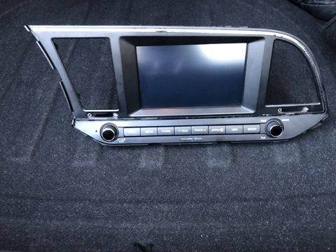 Hyundai Elantra 2017 monitoru — Bakı