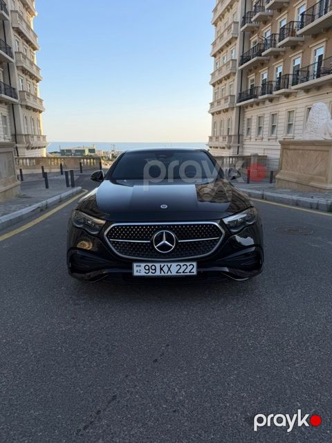 Mercedes E 300 e, 2.0 L, 25.4 kWh, 2024 il, 34 000 km