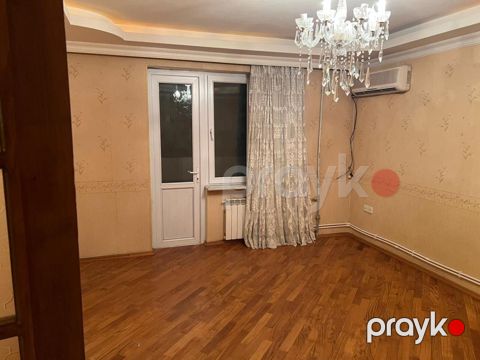 Satılır 3 otaqlı köhnə tikili 87 m²