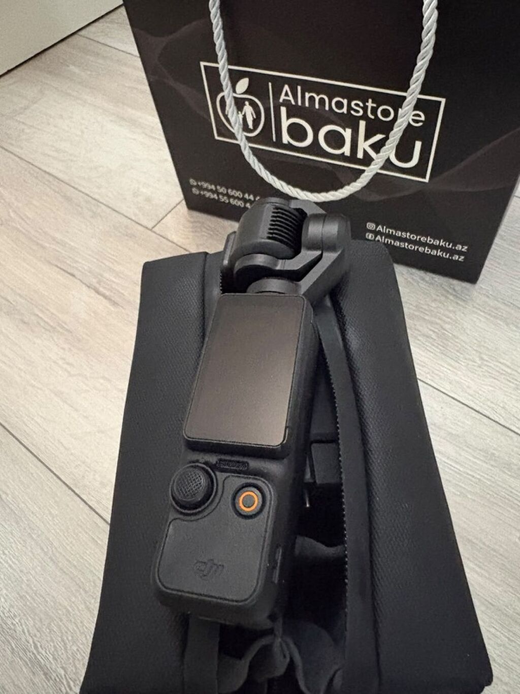 DJI Osmo Pocket 3 Creator Combo portativ gimbal kameradır. Vlog — Video kamera, Bakı (3)