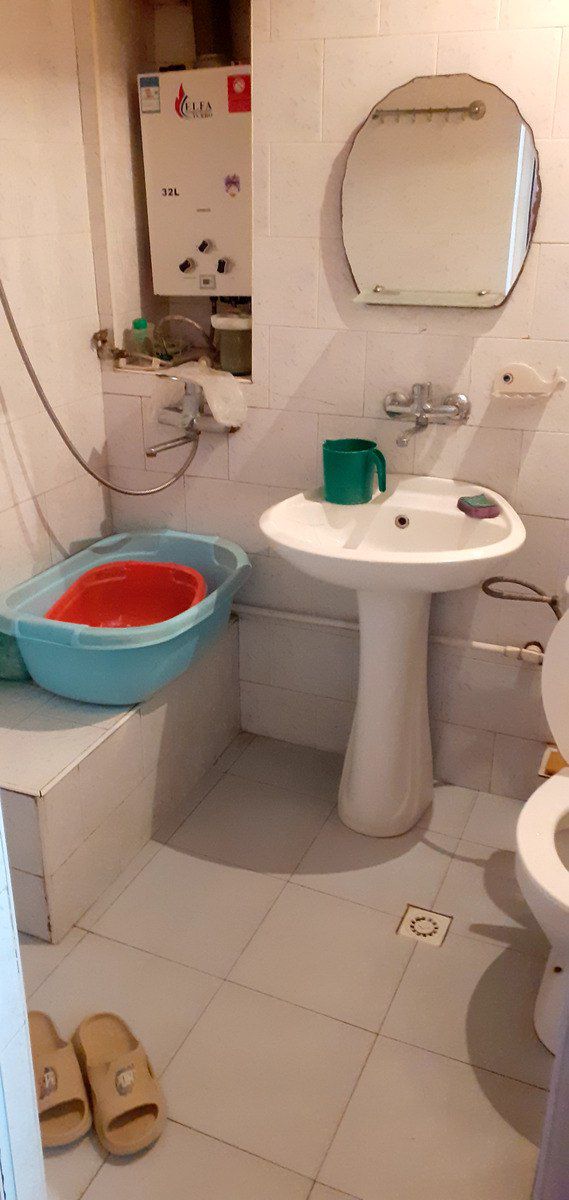 İcarəyə verilir 3 otaqlı köhnə tikili 120 m² — Mənzil, Bakı (6)