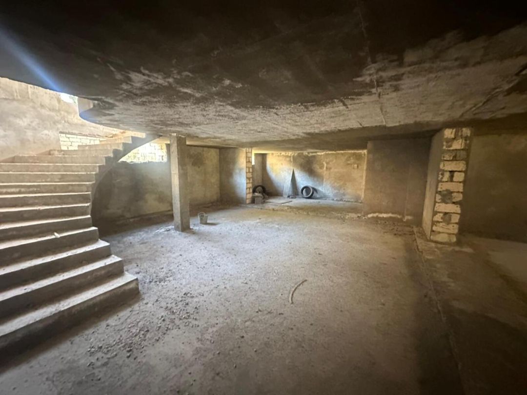 Satılır 10 otaqlı həyət evi/bağ evi 700 m² — Ev, villa, Bakı (9)